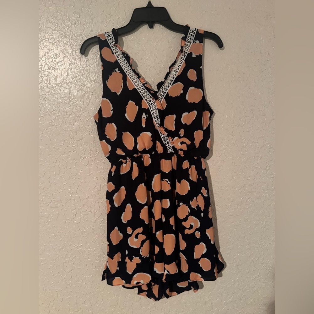 Available by Angela Fashion Navy Coral Romper Open Tie Back Flowy Summer Medium
